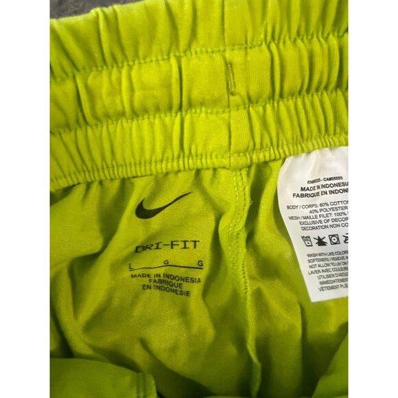 Nike Kids Training Shorts L Neon Green Dri-Fit DX4965-308‎ - Picture 5 of 8